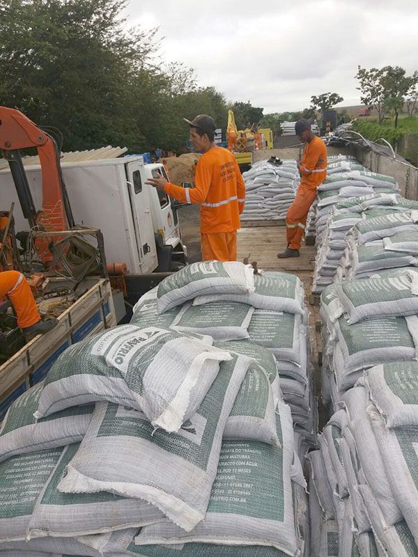 Asfalto em sacos para aplicação a frio